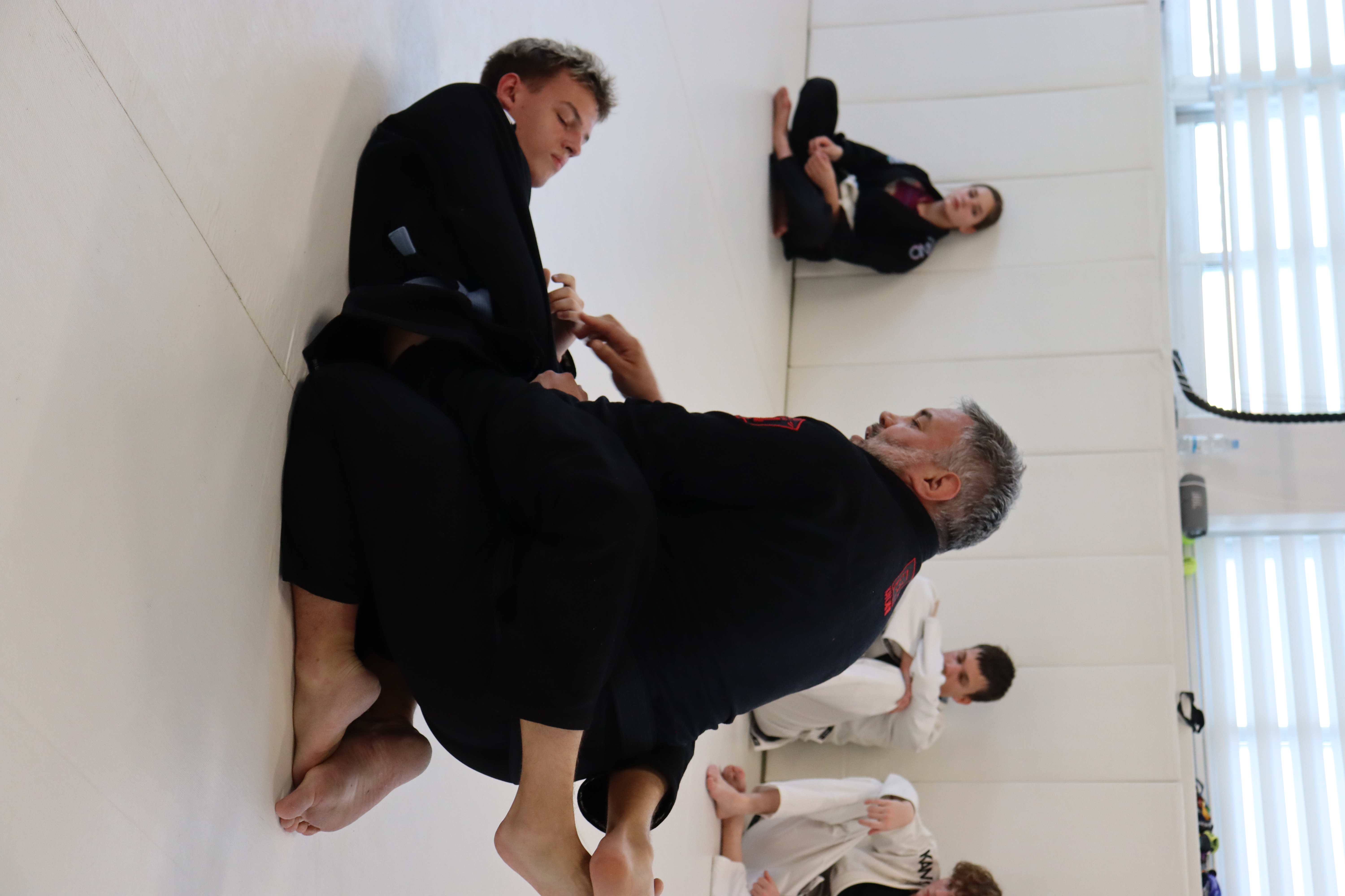 Seminar knee-on-belly position